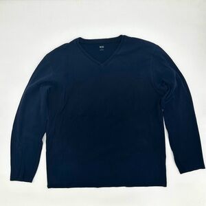 Uniqlo Men's Long Sleeve V-Neck Shirt - 100% Cotton, Size XL, Great Condition